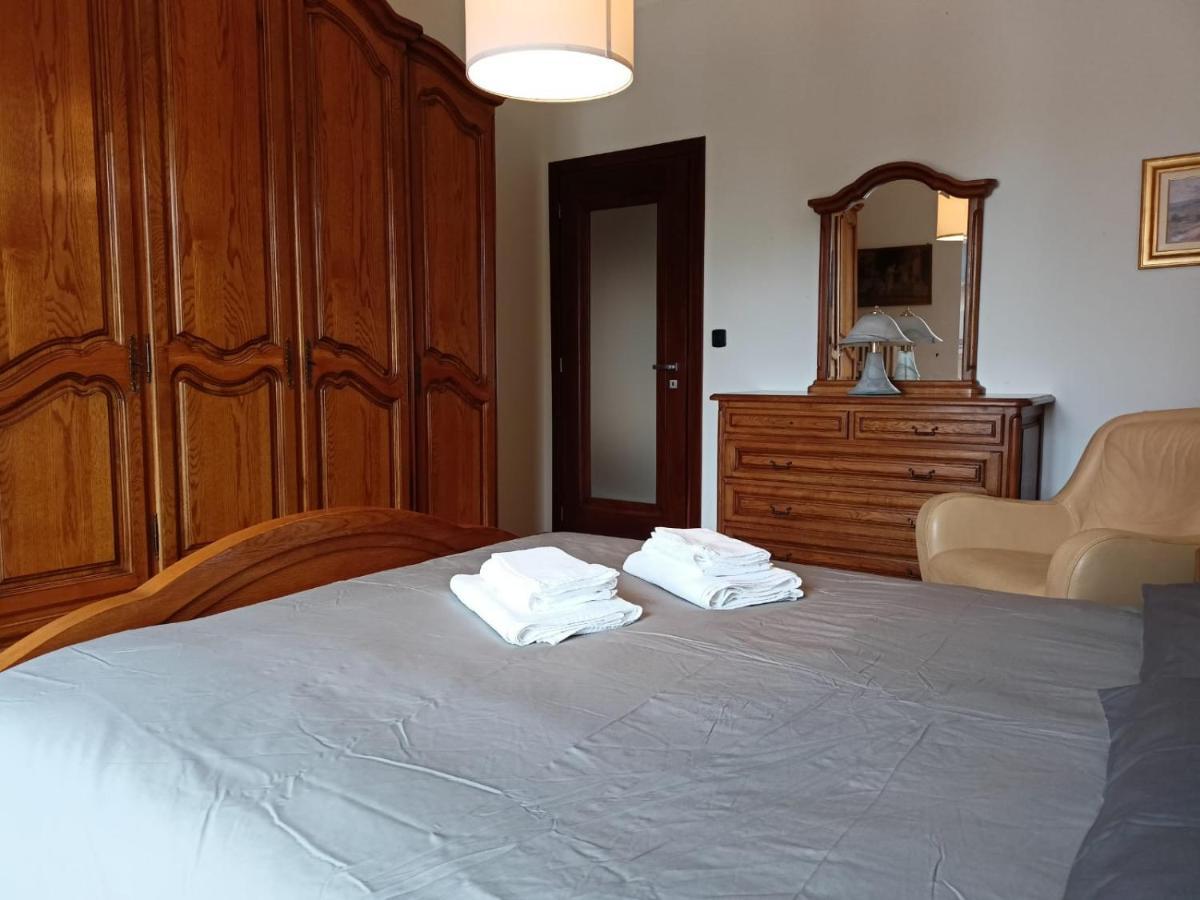 Casa Caty Apartment Pinerolo ภายนอก รูปภาพ
