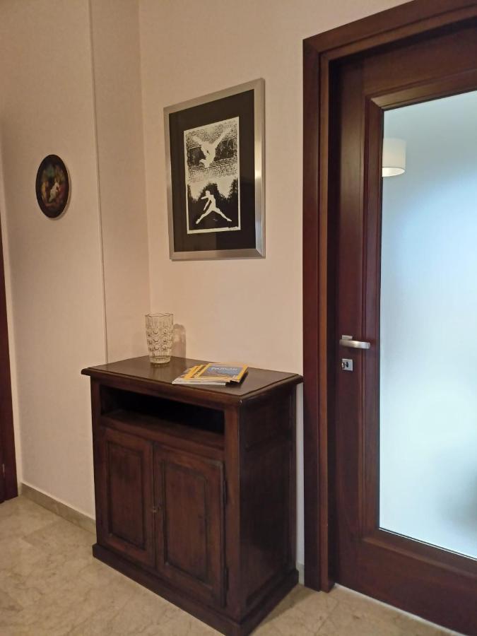 Casa Caty Apartment Pinerolo ภายนอก รูปภาพ