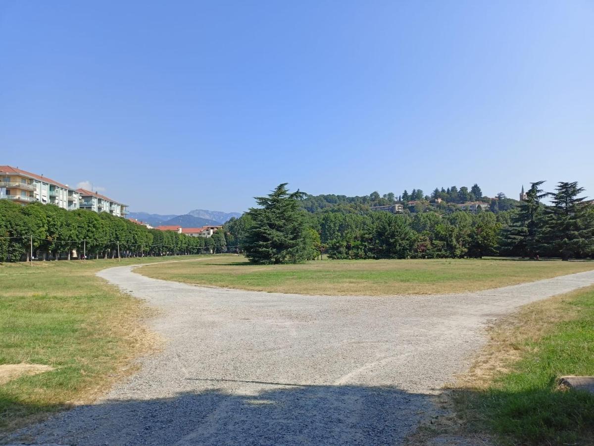 Casa Caty Apartment Pinerolo ภายนอก รูปภาพ