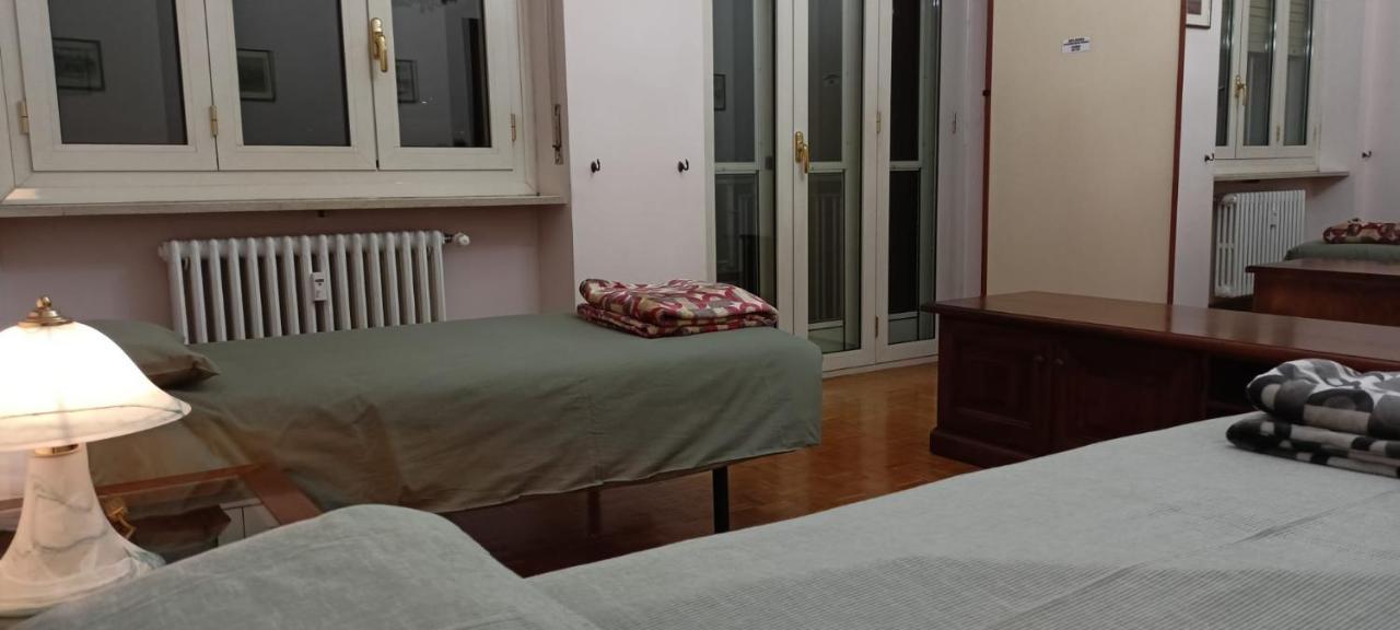 Casa Caty Apartment Pinerolo ภายนอก รูปภาพ