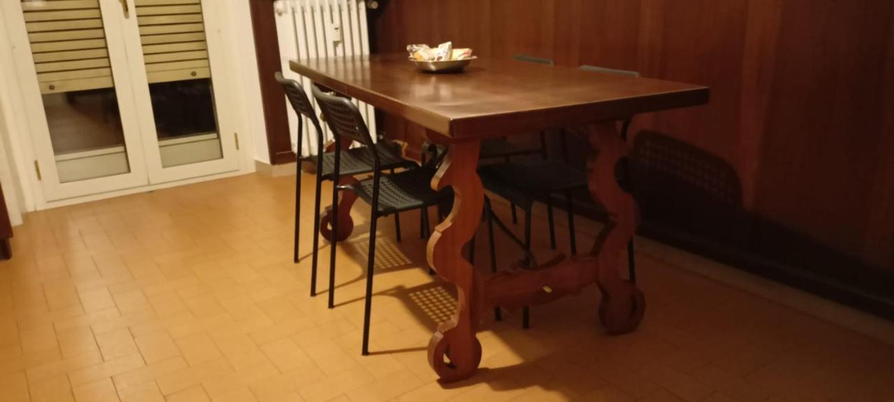Casa Caty Apartment Pinerolo ภายนอก รูปภาพ