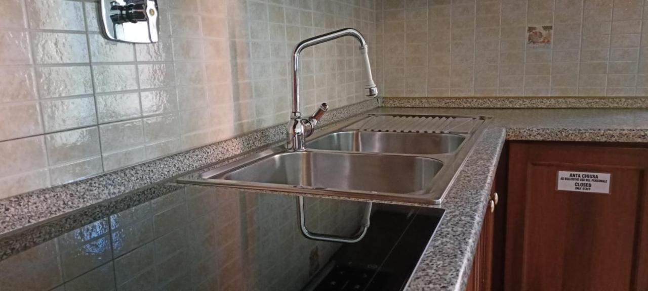 Casa Caty Apartment Pinerolo ภายนอก รูปภาพ